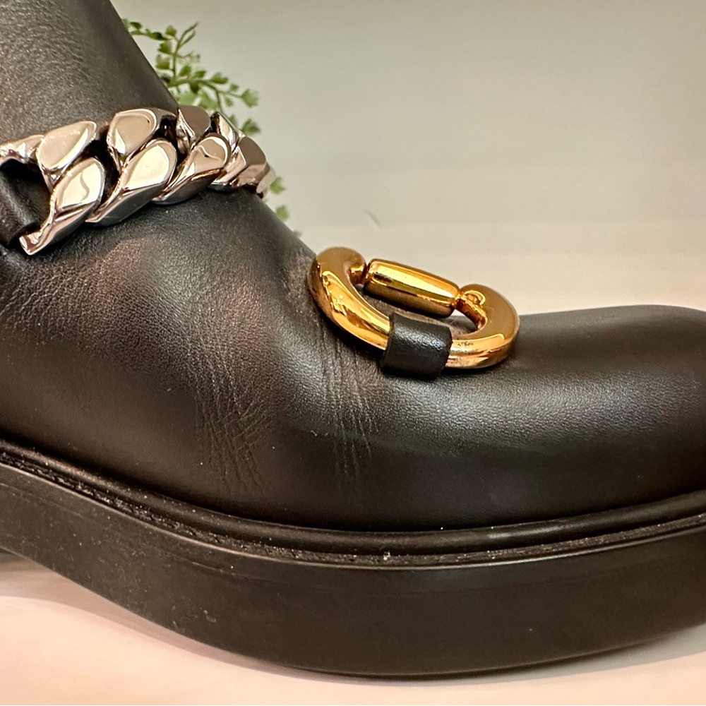 Gucci Black Leather Chelsea Boots with Gold Horsebit & Silver Chain - Picture 6 of 8